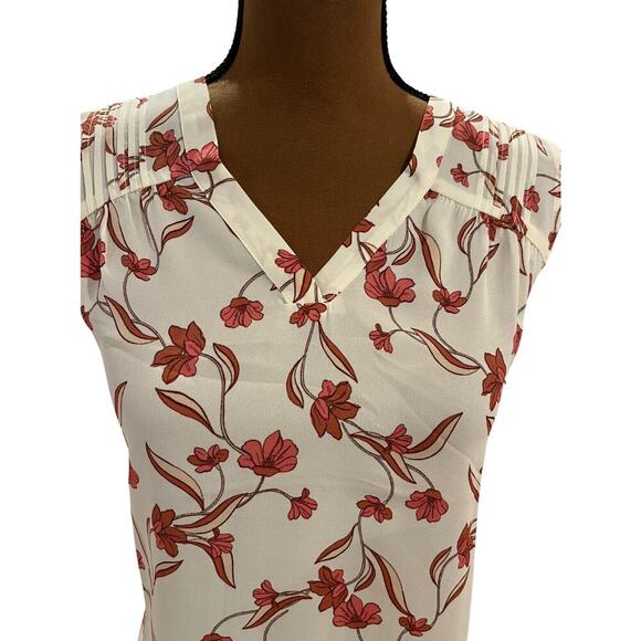 41 Hawthorn Cream and Pink Sleeveless Floral V-Neck "Hannah" Blouse - Large - Picture 2 of 8